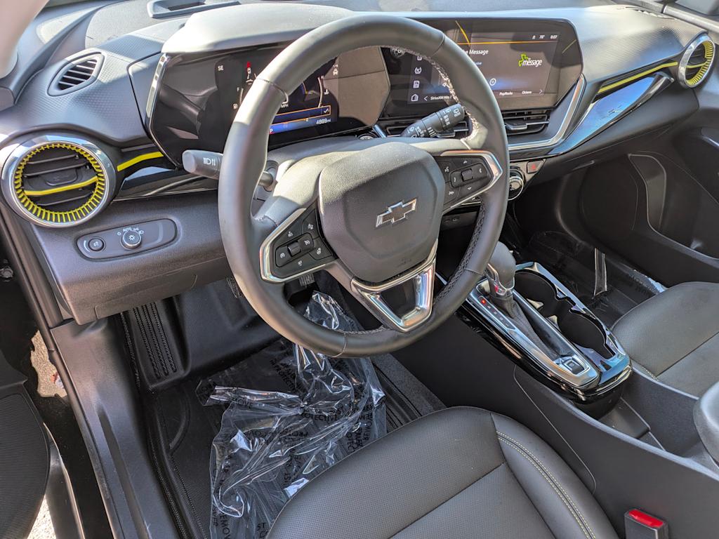 Thumbnail: 2026 Chevrolet Trax - 2