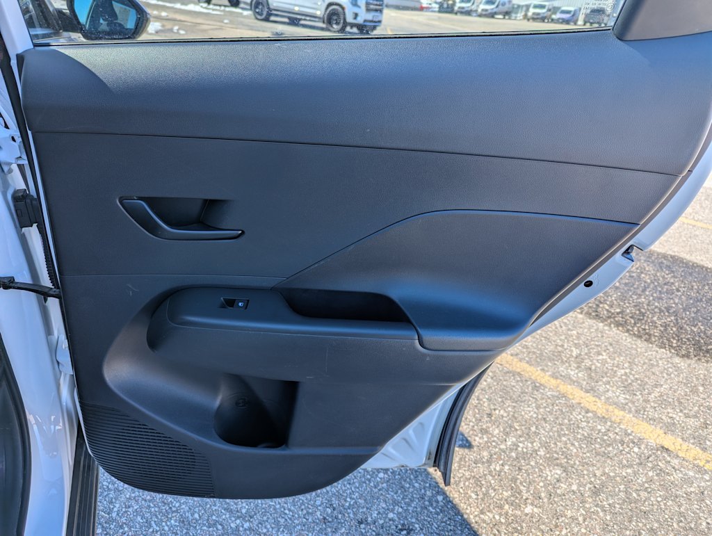 2024 Hyundai Kona SEL 39