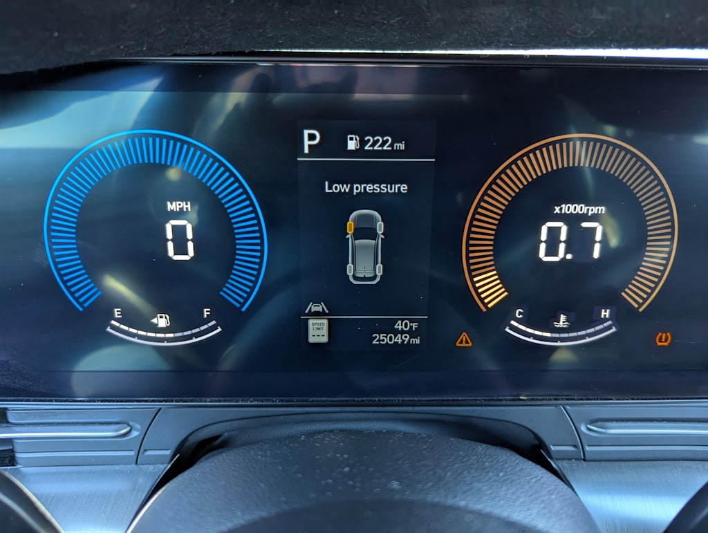2024 Hyundai Kona SEL 18