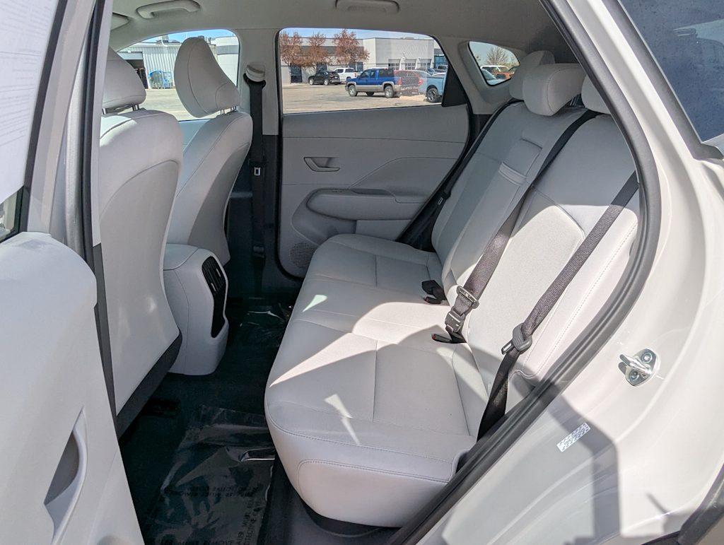 2024 Hyundai Kona SEL 34