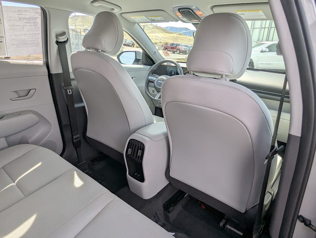 2024 Hyundai Kona SEL 37