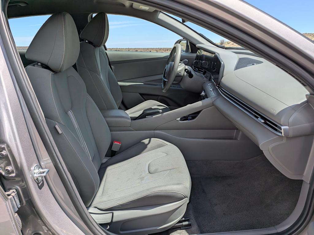 Thumbnail: 2024 Hyundai Elantra - 12