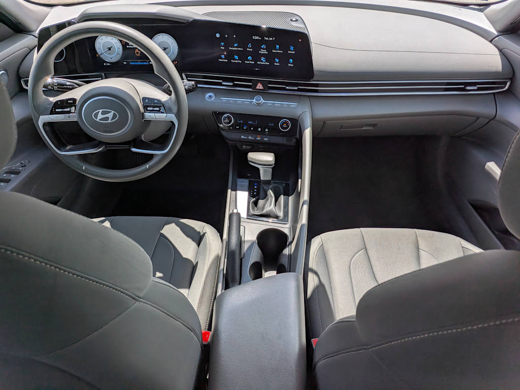 Thumbnail: 2024 Hyundai Elantra - 10