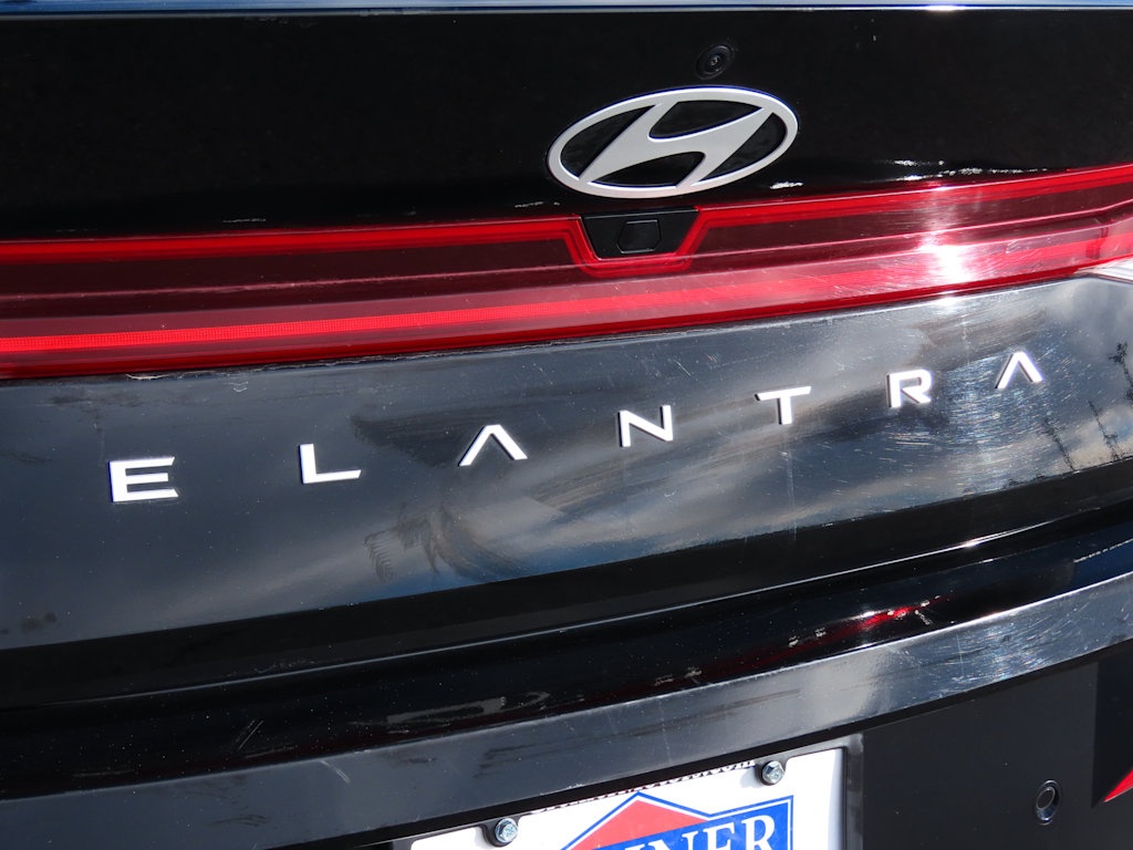 Thumbnail: 2024 Hyundai Elantra - 7