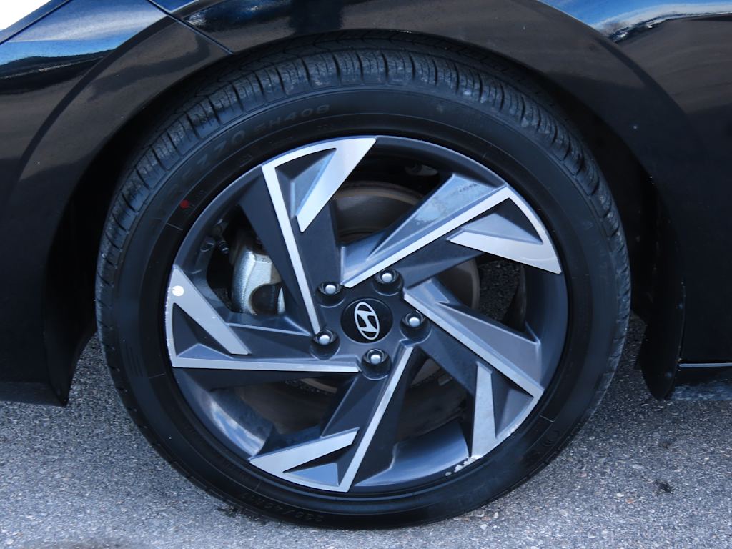 Thumbnail: 2024 Hyundai Elantra - 8