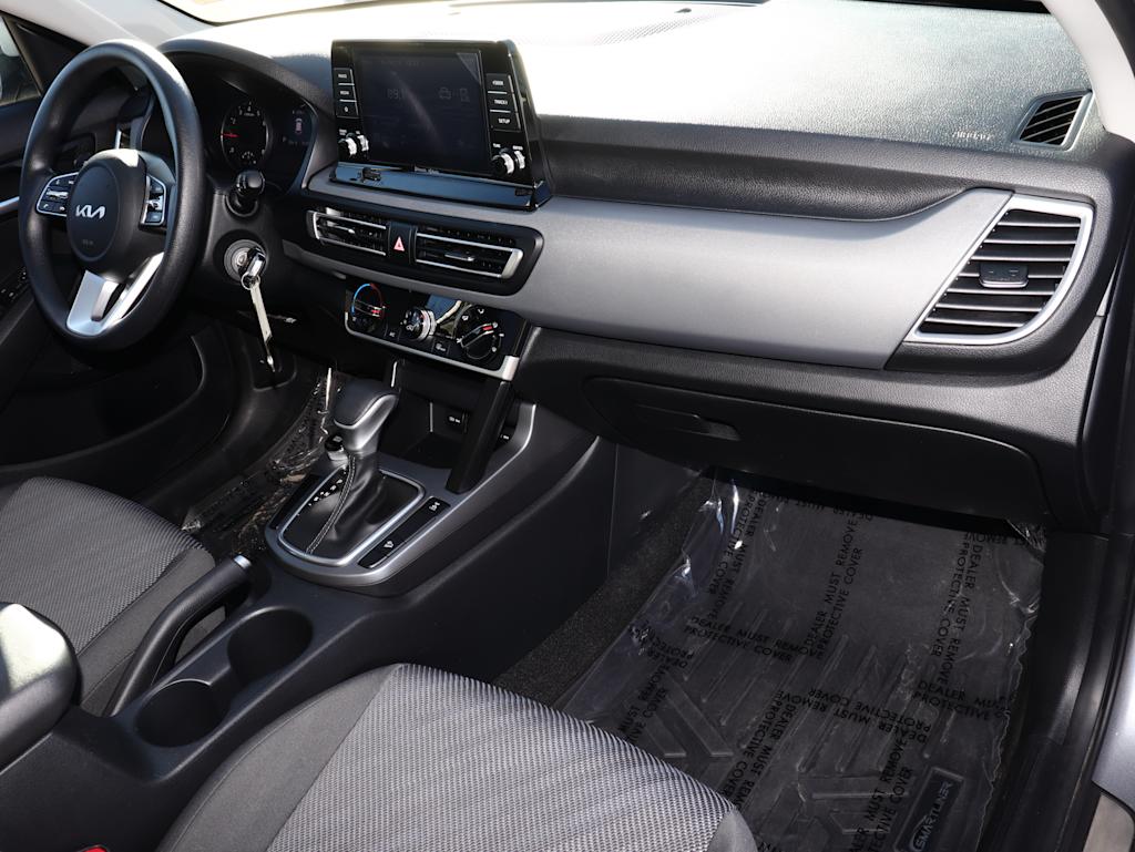 Thumbnail: 2023 Kia Seltos - 9