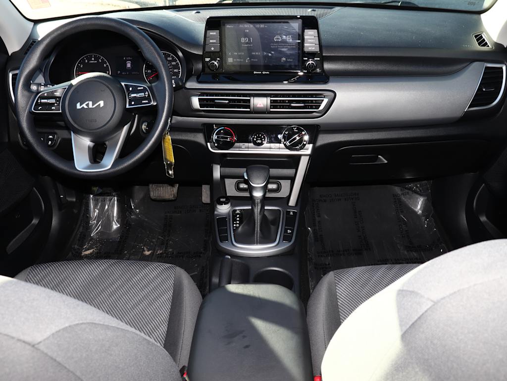 Thumbnail: 2023 Kia Seltos - 13