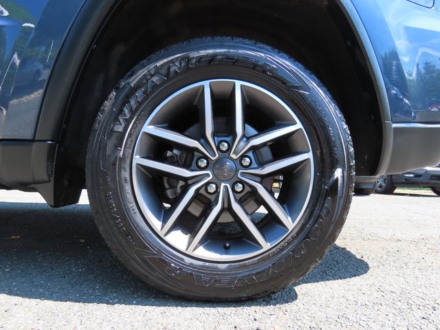 Thumbnail: 2020 Jeep Grand Cherokee - 8