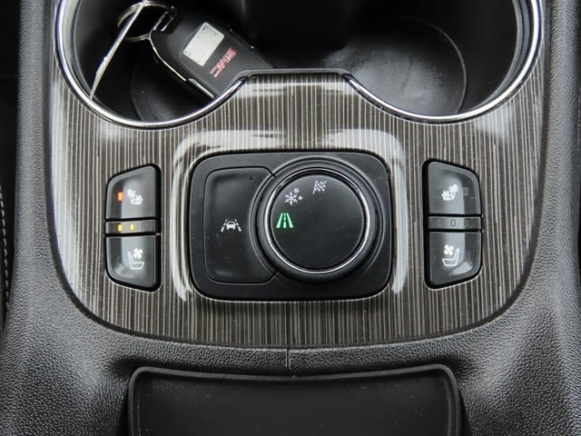 Thumbnail: 2023 GMC Acadia - 28