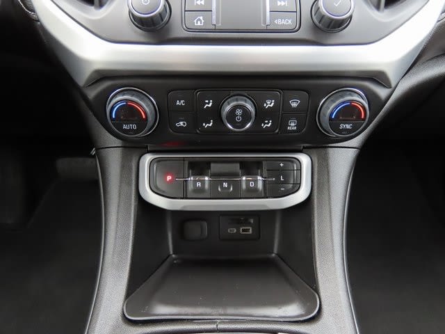 Thumbnail: 2023 GMC Acadia - 27