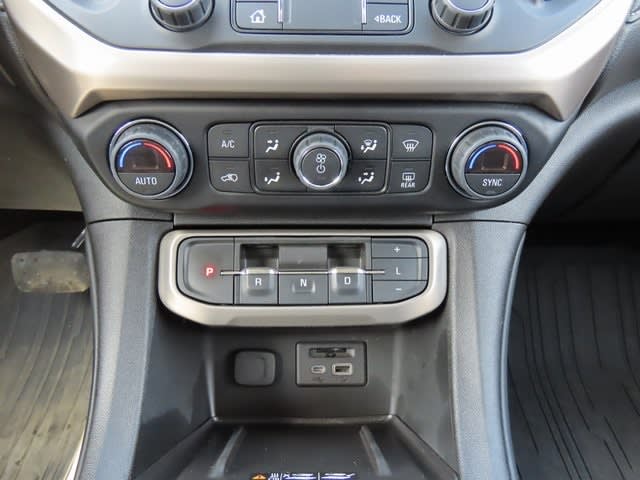 2022 GMC Acadia Denali 26
