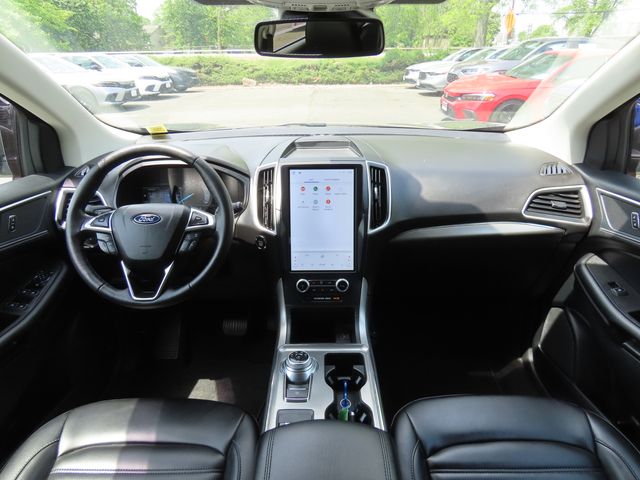 Thumbnail: 2022 Ford Edge - 2