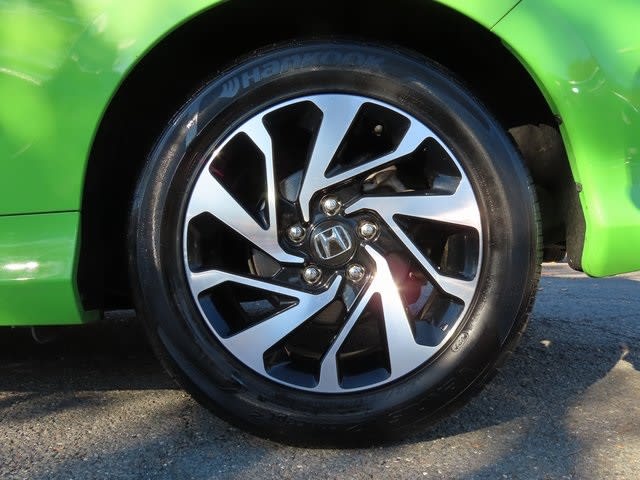 Thumbnail: 2016 Honda Civic - 4