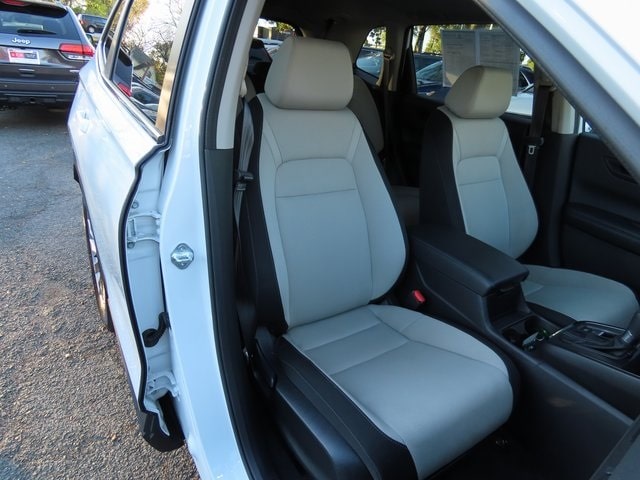 Thumbnail: 2023 Honda CR-V - 12