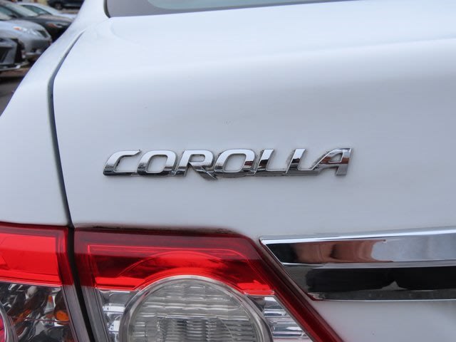 2013 Toyota Corolla LE 7