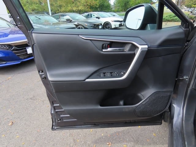 Thumbnail: 2019 Toyota RAV4 - 22