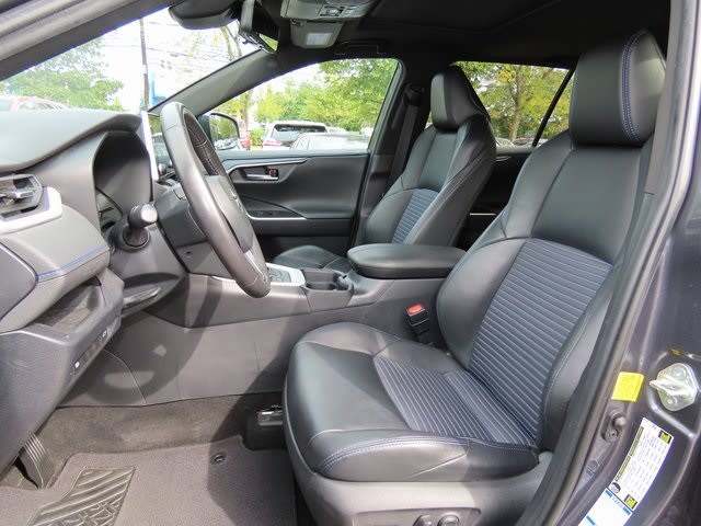 Thumbnail: 2019 Toyota RAV4 - 12