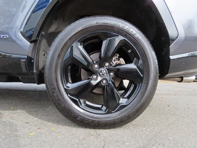 Thumbnail: 2019 Toyota RAV4 - 8