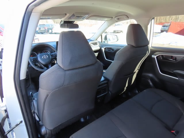 Thumbnail: 2022 Toyota RAV4 - 21