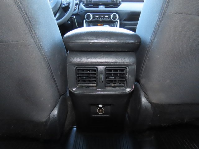 Thumbnail: 2022 Toyota RAV4 - 24