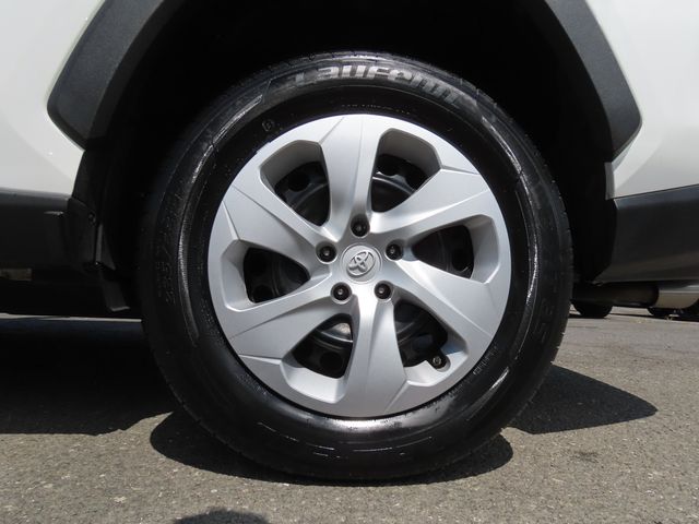 Thumbnail: 2024 Toyota RAV4 - 8