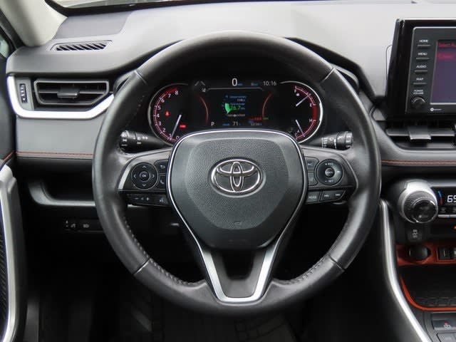 Thumbnail: 2022 Toyota RAV4 - 14