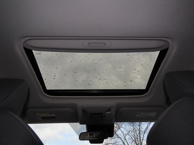 Thumbnail: 2022 Toyota RAV4 - 25