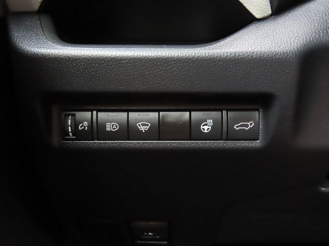 Thumbnail: 2022 Toyota RAV4 - 26