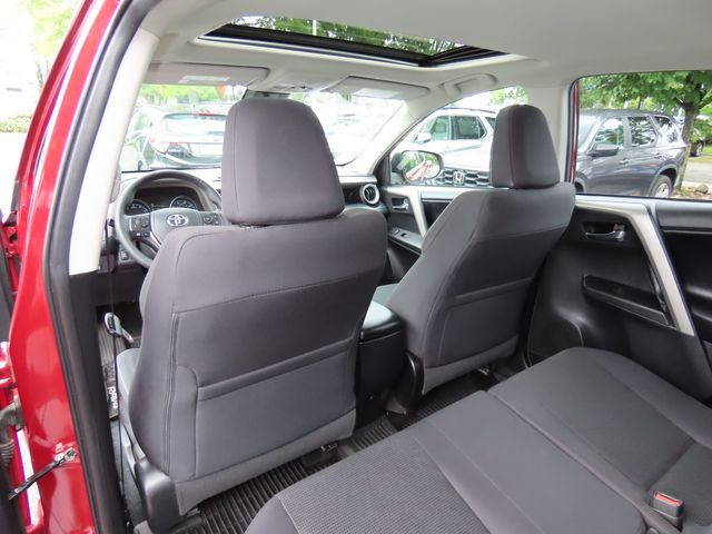 Thumbnail: 2018 Toyota RAV4 - 23