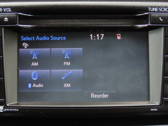 Thumbnail: 2018 Toyota RAV4 - 25