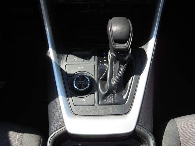 Thumbnail: 2019 Toyota RAV4 - 15