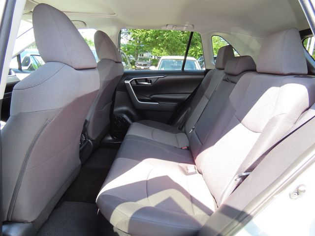 Thumbnail: 2019 Toyota RAV4 - 12