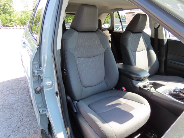 Thumbnail: 2019 Toyota RAV4 - 11