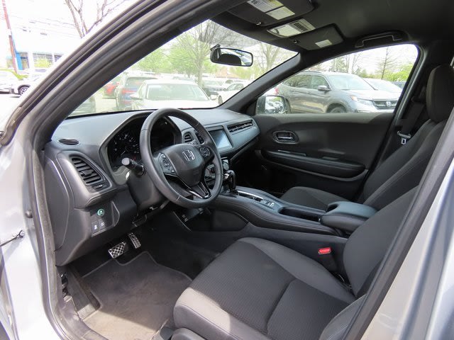 2019 Honda HR-V Sport 2