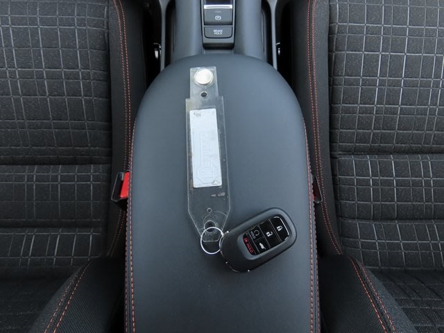 Thumbnail: 2025 Honda HR-V - 22