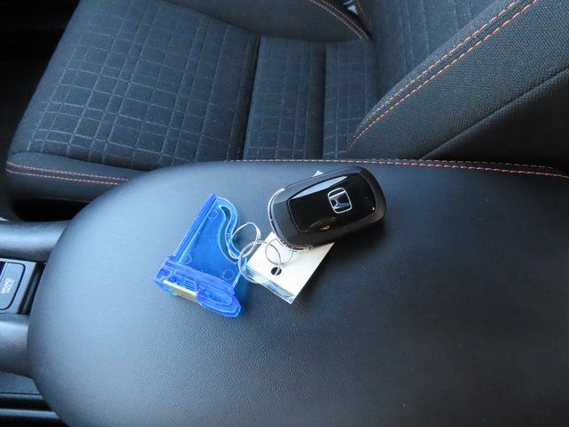 Thumbnail: 2025 Honda HR-V - 17