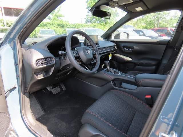 Thumbnail: 2025 Honda HR-V - 2