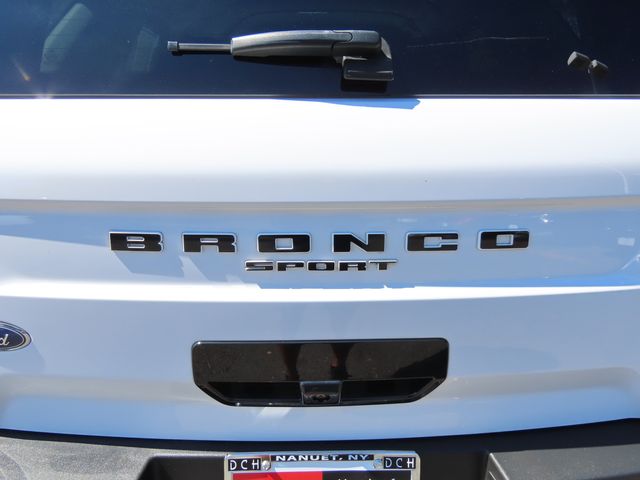 Thumbnail: 2022 Ford Bronco Sport - 6