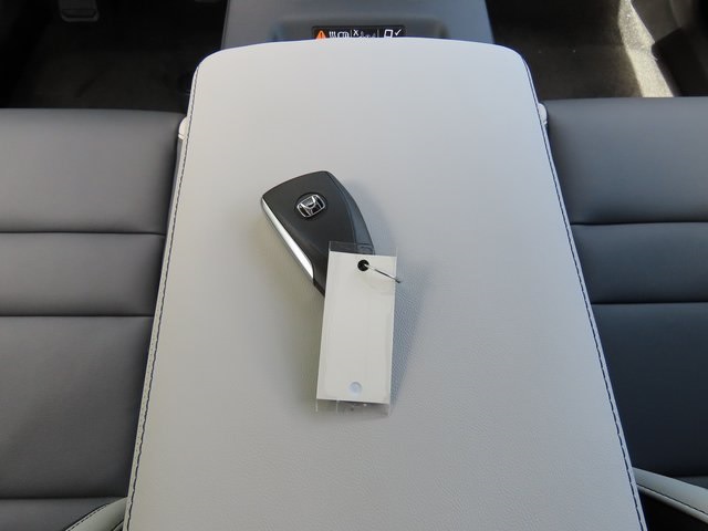 Thumbnail: 2026 Honda Prologue - 17