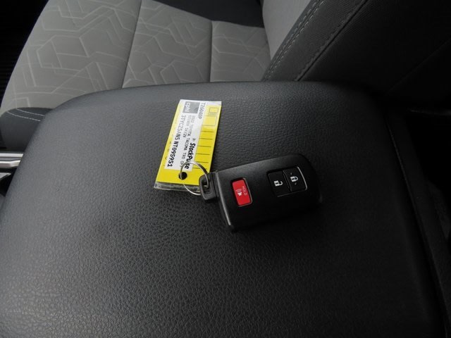 Thumbnail: 2022 Toyota Tacoma - 19