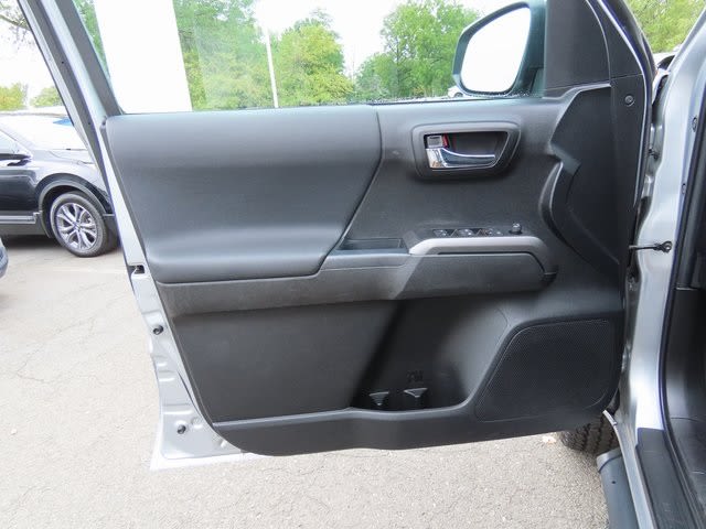 Thumbnail: 2022 Toyota Tacoma - 25