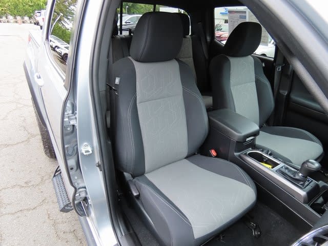 Thumbnail: 2022 Toyota Tacoma - 12