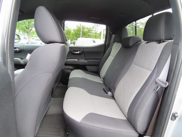 Thumbnail: 2022 Toyota Tacoma - 13