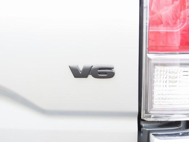 Thumbnail: 2022 Toyota Tacoma - 22