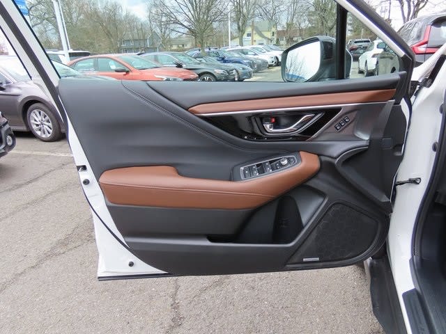 2022 Subaru Outback Touring 23
