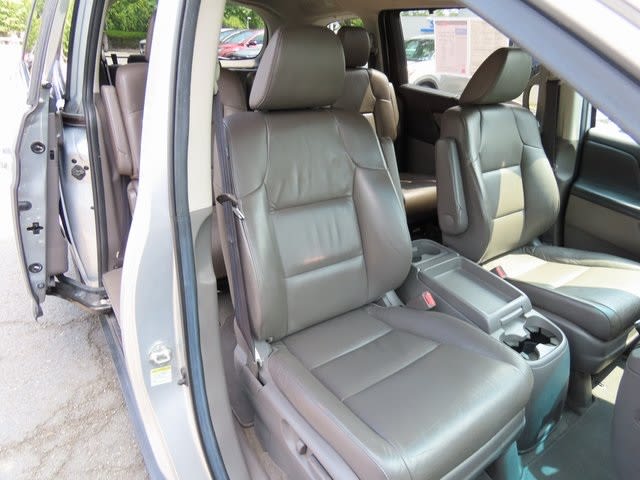 Thumbnail: 2012 Honda Odyssey - 25