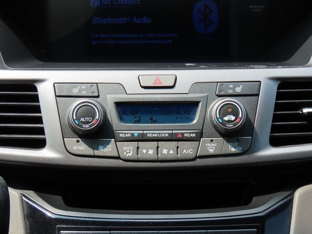 Thumbnail: 2012 Honda Odyssey - 26