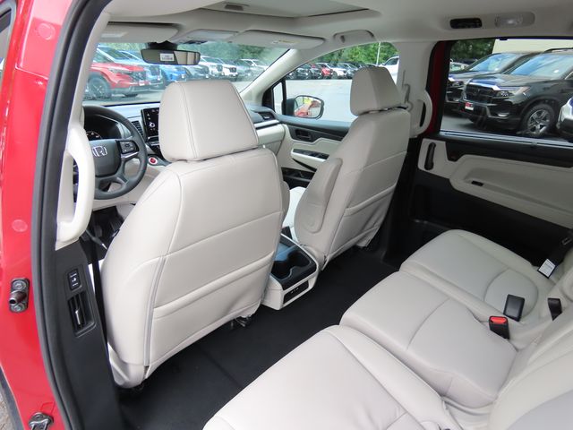 Thumbnail: 2027 Honda Odyssey - 18