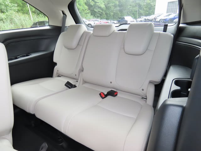 2025 Honda Odyssey EX-L 17