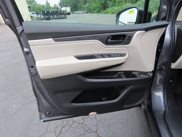 2025 Honda Odyssey EX-L 19